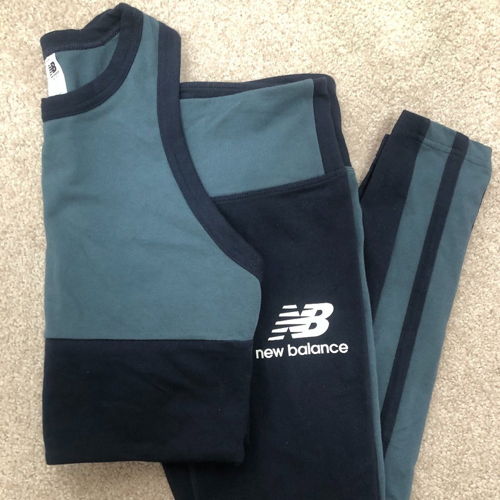 New Balance Crop Top and Leggings Athletic Set - Navy/Teal - Small/Medium